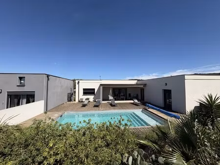 proche carcassonne-villa contemporaine - piscine- garage