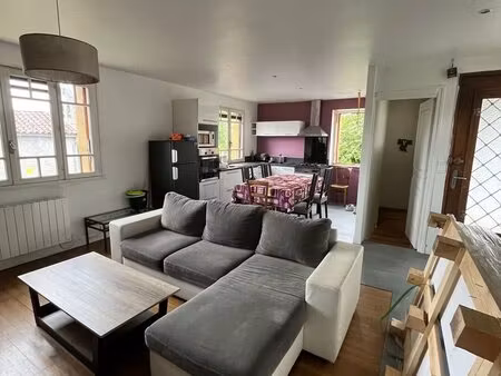 maison de village 75 m² avec jardin à arbon