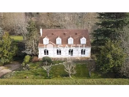 tres belle propriete de plus de 200m2 sur 5964m2