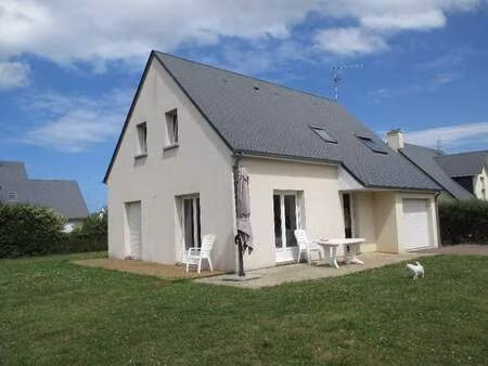 location maison à cresserons (14440) : à louer / 107m² cresserons