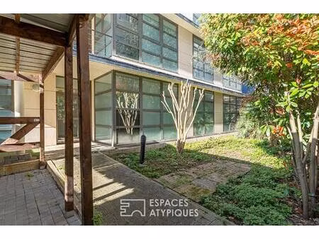 immeuble individuel modulable avec porche  cour  grand balcon et terrasse