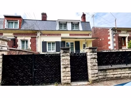 liancourt (60) – maison familiale - jardin - terrasses- piscine - garage - pas de travaux 