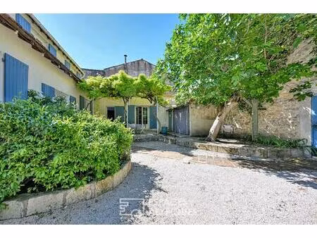 maison de ville avec jardin et piscine