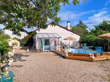 maison sur 8.5 ha