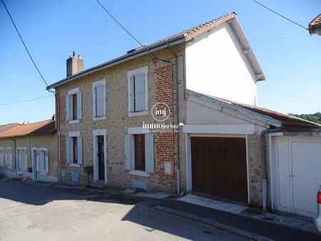 maison en pierre avec garage  jardin et dépendances