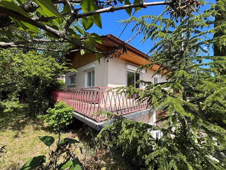 maison individuelle à concise