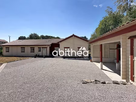 maison d'exception en bois massif 253 m2 de plain-pied à 1