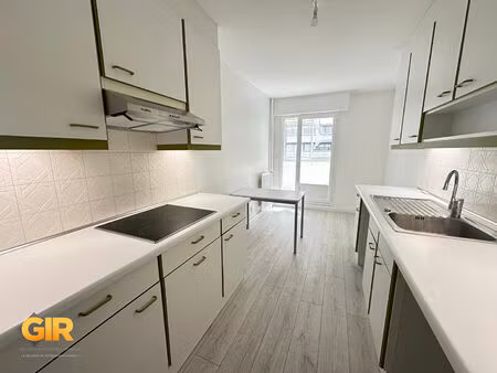 rennes centre-ville appartement standing 3 pieces 82.29m²