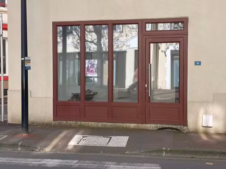 location commerce 21 m² à vichy (03200)