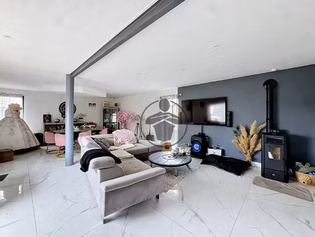 vente maison 6 pièces 130 m2 à étreillers