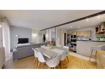 superbe t3 de 79 m2 lumineux et spacieux
