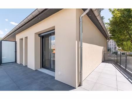 appartement saint-genis-laval 44.8 m² t-2 à vendre  235 000 €