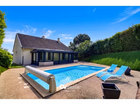 maison de plain-pied avec piscine - louviers proche centre-v