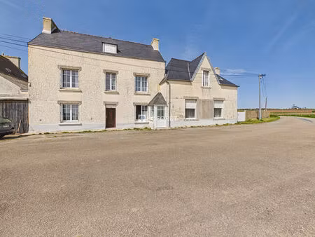 maison plozevet 9 pièces 232 m2