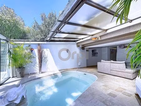 rare à puget sur argens maison sur 4 niveaux avec piscine intérieur