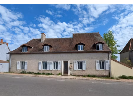 maison à vendre charolles 7 pièce(s) 215m2 192 000€