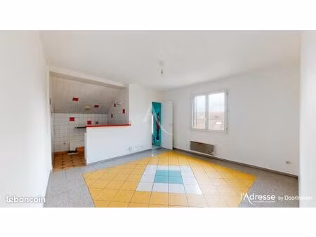 studio 1 pièce 28 m²