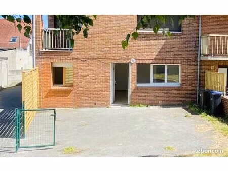 ? appartement 2 pièces de 38 m² en rez-de-chaussée à raismes  proche petite-forêt / valenc