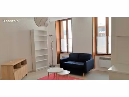 studio meublé àtournus