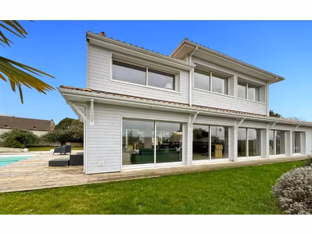 maison atur 165.6 m² t-4 à vendre  445 200 €