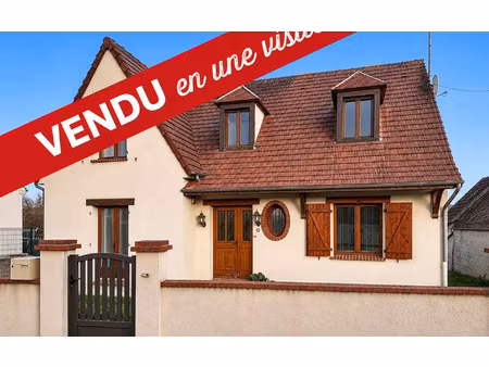 maison marest-sur-matz 130 m² t-7 à vendre  287 000 €