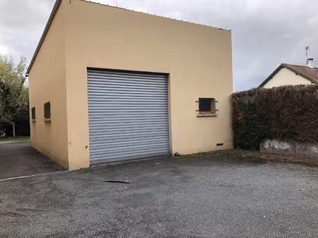 location garage avec réserve