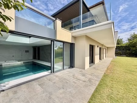 l'excellence à verrières-le-buisson : villa d'exception (285 m²)
