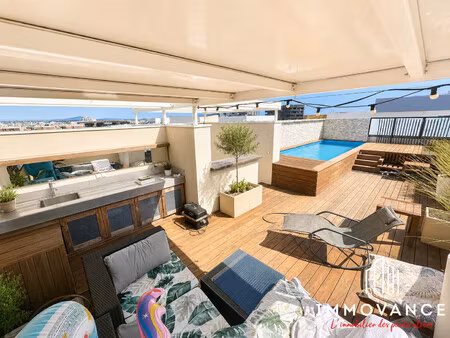 montpellier // port marianne // toit terrasse duplex avec pisci
