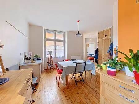exclusivité lorient : bel appartement t3 avec cour privative à nouvelle-ville