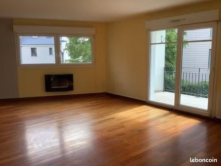 appartement 4 pièces 104 m²