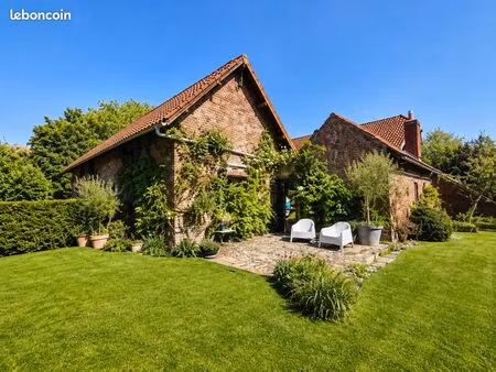 propriété 6 pièces 300 m²