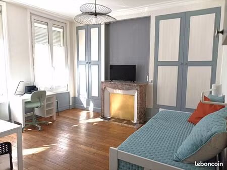 loue studio meuble plein centre