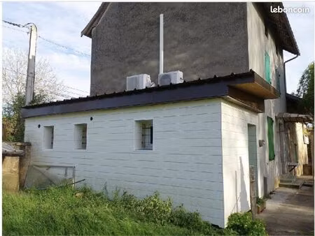 maison 3 pièces 80 m²