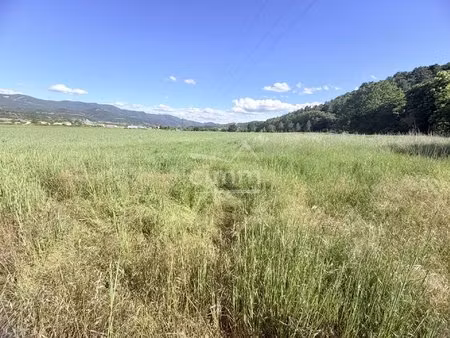 terrain constructible 996 m²