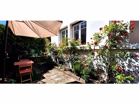 90000 belfort centre- maison de maitre- 6 pieces- 5 chambres- sous sol complet- parking- t