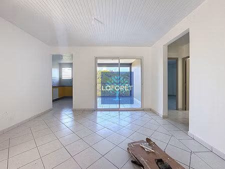 a louer : appartement t3 ti augrain le robert