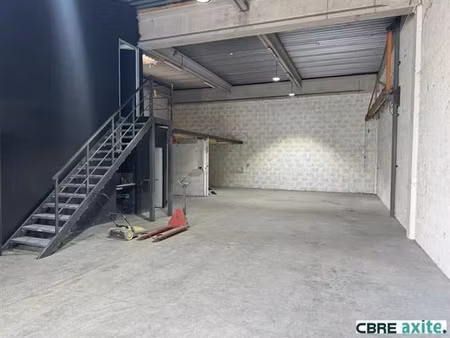 location local d'activités saint martin d heres 325 m²