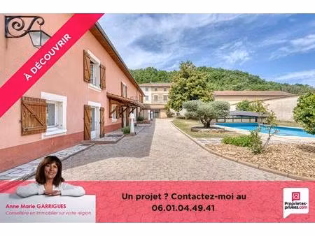 maison de caractère de 257 m2 avec t2 indépendant - oytier-saint-oblas