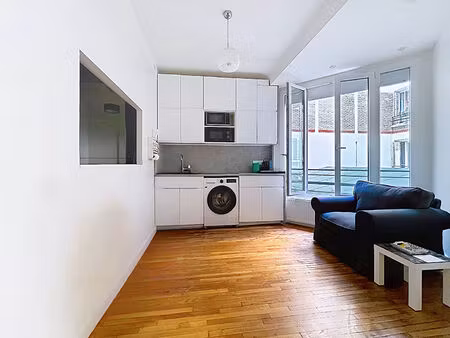 appartement paris 2ème - grand studio / 2 pieces - 28.01 m2 - sentier / grands boulevards