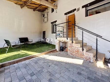 baneins : bâtisse rénovée 91 m2  2 ch  245 m2 terrain
