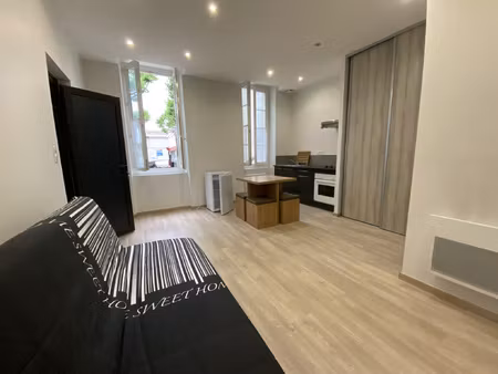 location appartement 1 pièce 22m² castelnaudary 11400