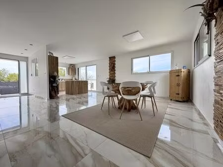 maison de 6 pièces de luxe en vente à saint-martin-la-garenne  france