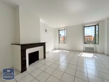 location appartement 4 pièces 97m² montauban 82000