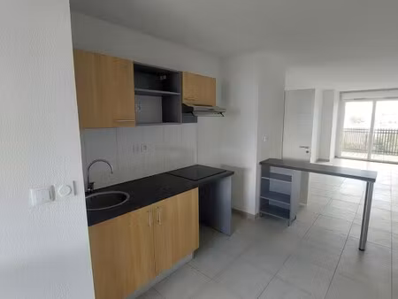 location appartement 3 pièces 70m² villeneuve tolosane 31270
