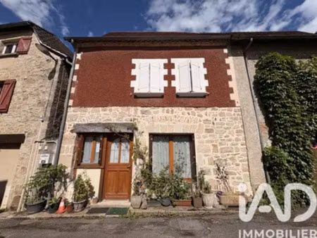 maison de village à aynac (46120)