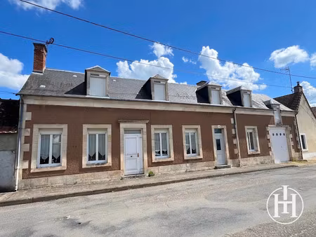 vente maison 6 pièces 158.5 m² à saint-amand-montrond (18200)  159 000 €