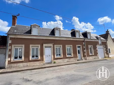 vente maison 6 pièces 158.5 m² à saint-amand-montrond (18200)  169 000 €