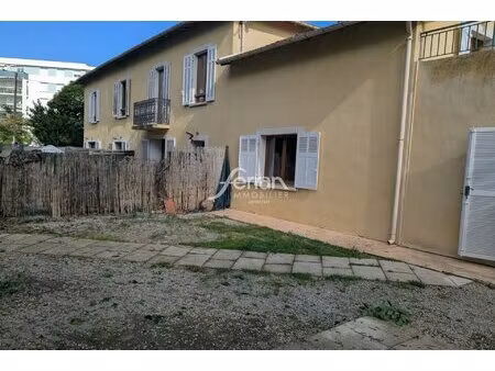maison composée de 4 logements vendus loués à draguignan