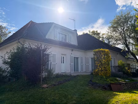 maison 7 pièces 190 m2 à creney près troyes.