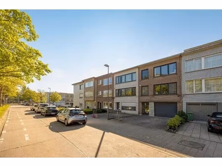 appartement met 2 slaapkamers en terras
